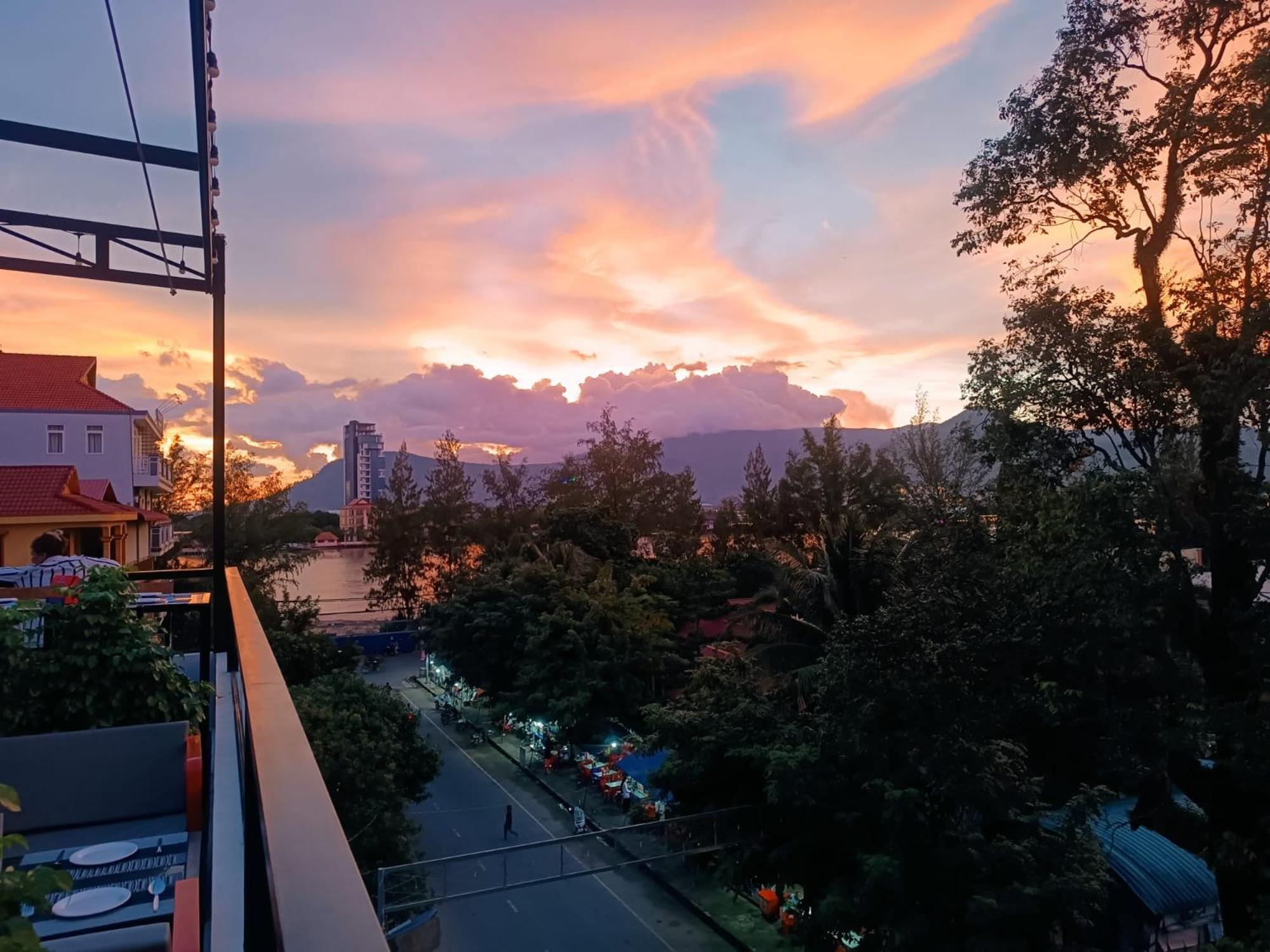 Park Inn Boutique And Hostel Kampot Luaran gambar